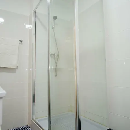 Unique בית הארחה *